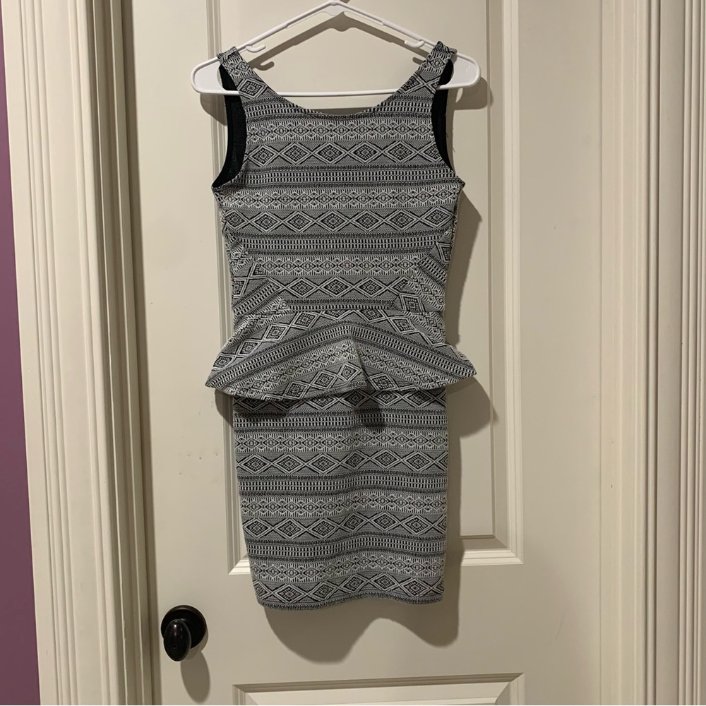 Patterned work Dress - Picture 5 of 5